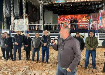 Deputado Artagão Júnior participa da 19ª Festa do Pinhão e destaca mais de R$ 105 milhões em investimentos para o município