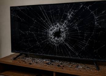 FÚRIA NO DIVÓRCIO: Homem quebra TV de 65 polegadas da esposa durante crise conjugal em Pitanga