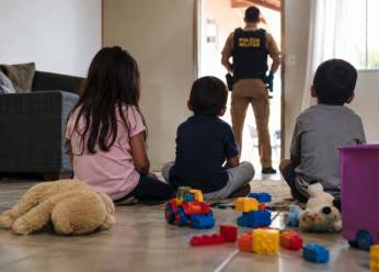 Crianças são encontradas sozinhas em casa e caso mobiliza Conselho Tutelar e PM em Turvo