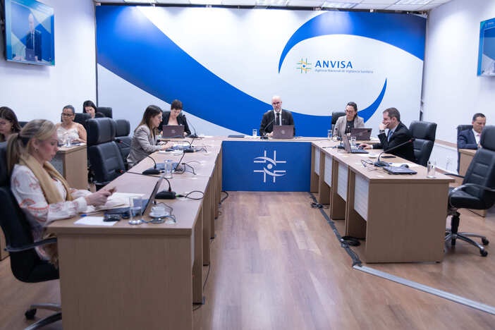 Anvisa mantém proibição de uso, distribuição, fabricação e comércio de lotes da Ypê