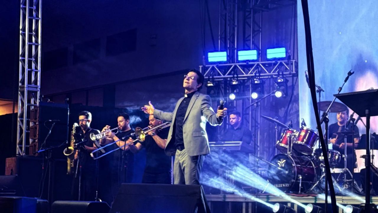 Jubileu dos 60 anos da Diocese de Guarapuava reúne milhares de fiéis em celebração marcada pela fé e show do Padre Reginaldo Manzotti