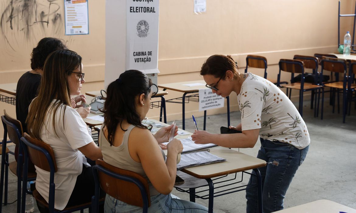Não votou no primeiro turno? Saiba se você pode votar no dia 25 de outubro