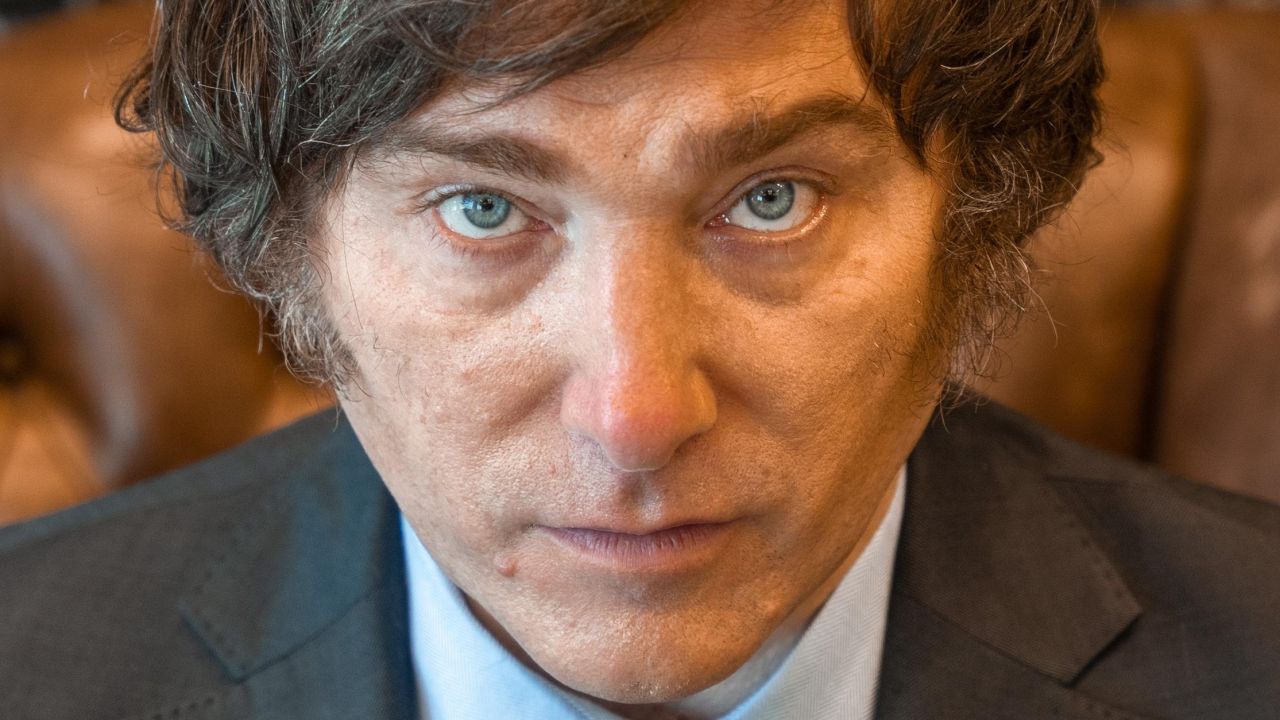 Moraes nega visita de Javier Milei a Bolsonaro durante prisão domiciliar