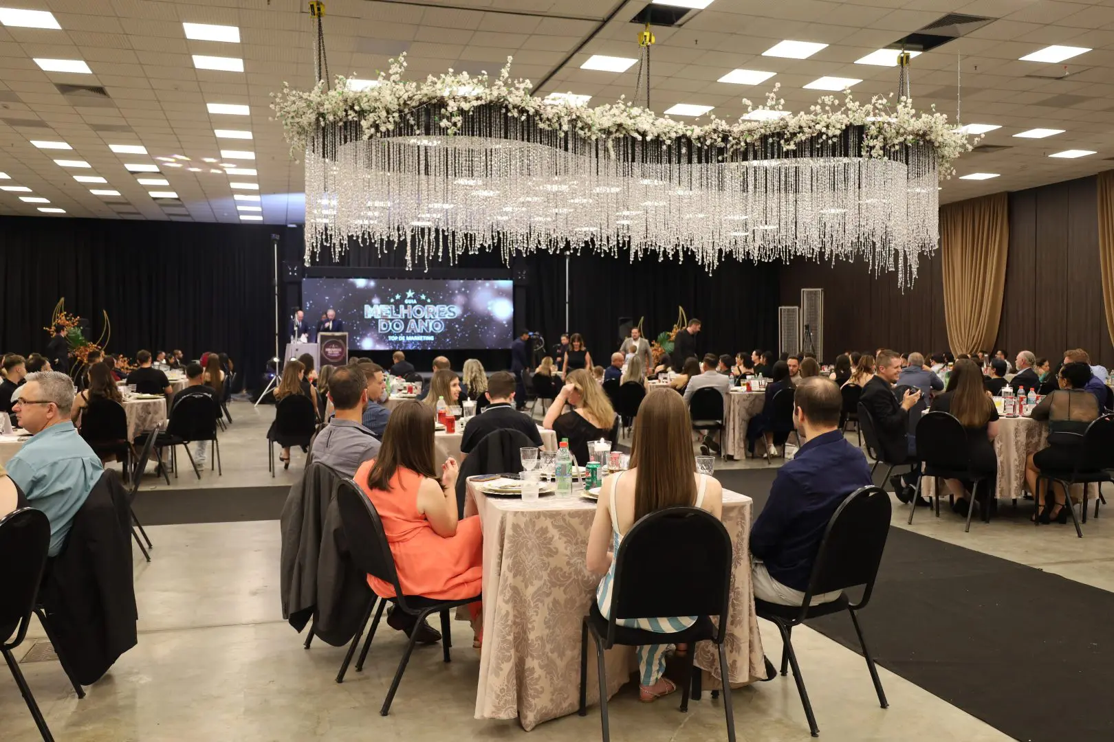 Guia Melhores do Ano celebra a força do empreendedorismo guarapuavano