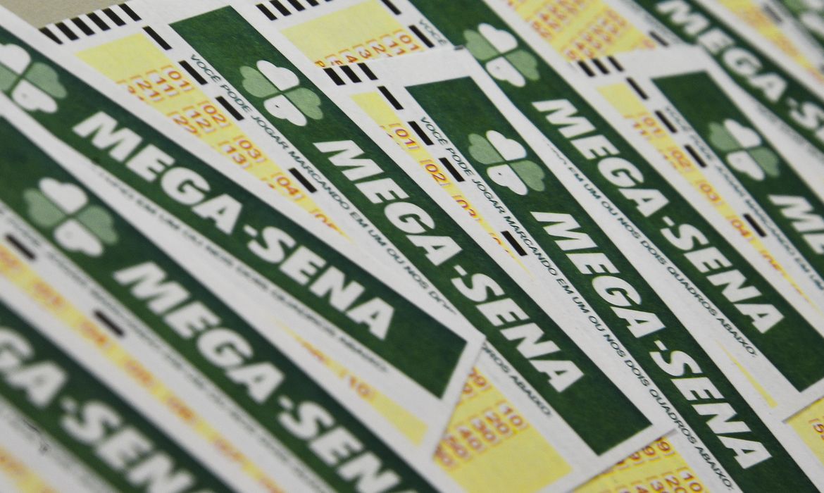 Mega-Sena acumulada sorteia R$ 27 milhões nesta quinta-feira; veja como apostar e horário do concurso 3.026