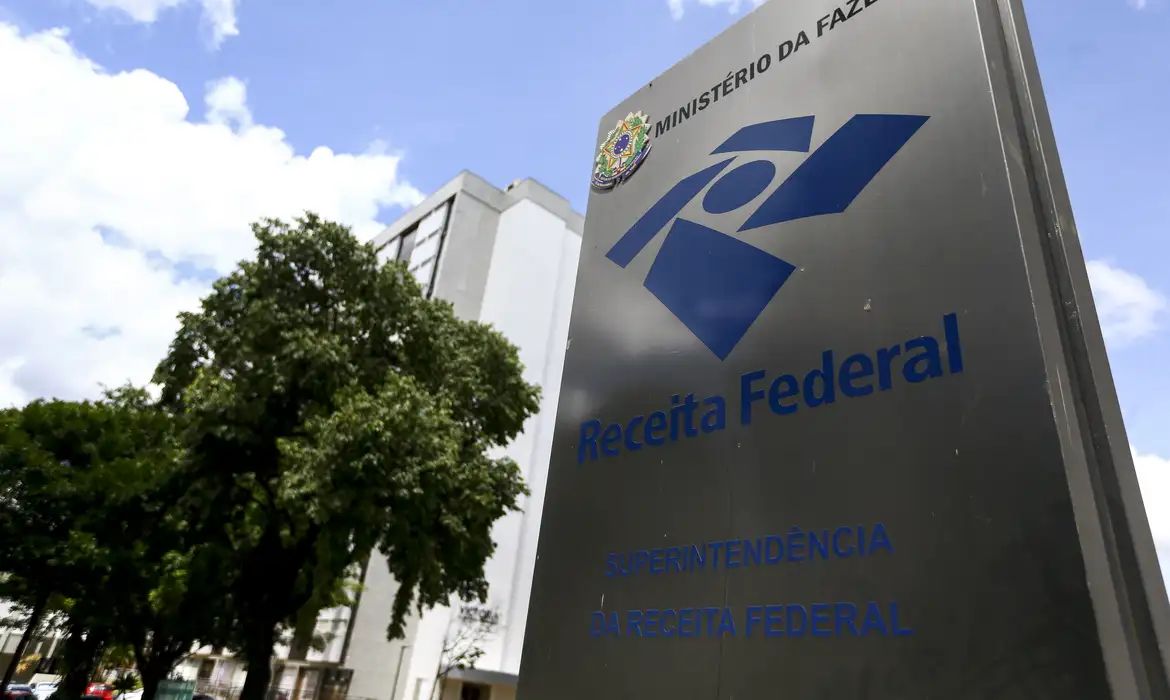 Reforma Tributária: começa obrigatoriedade de informar CBS e IBS nas notas fiscais eletrônicas