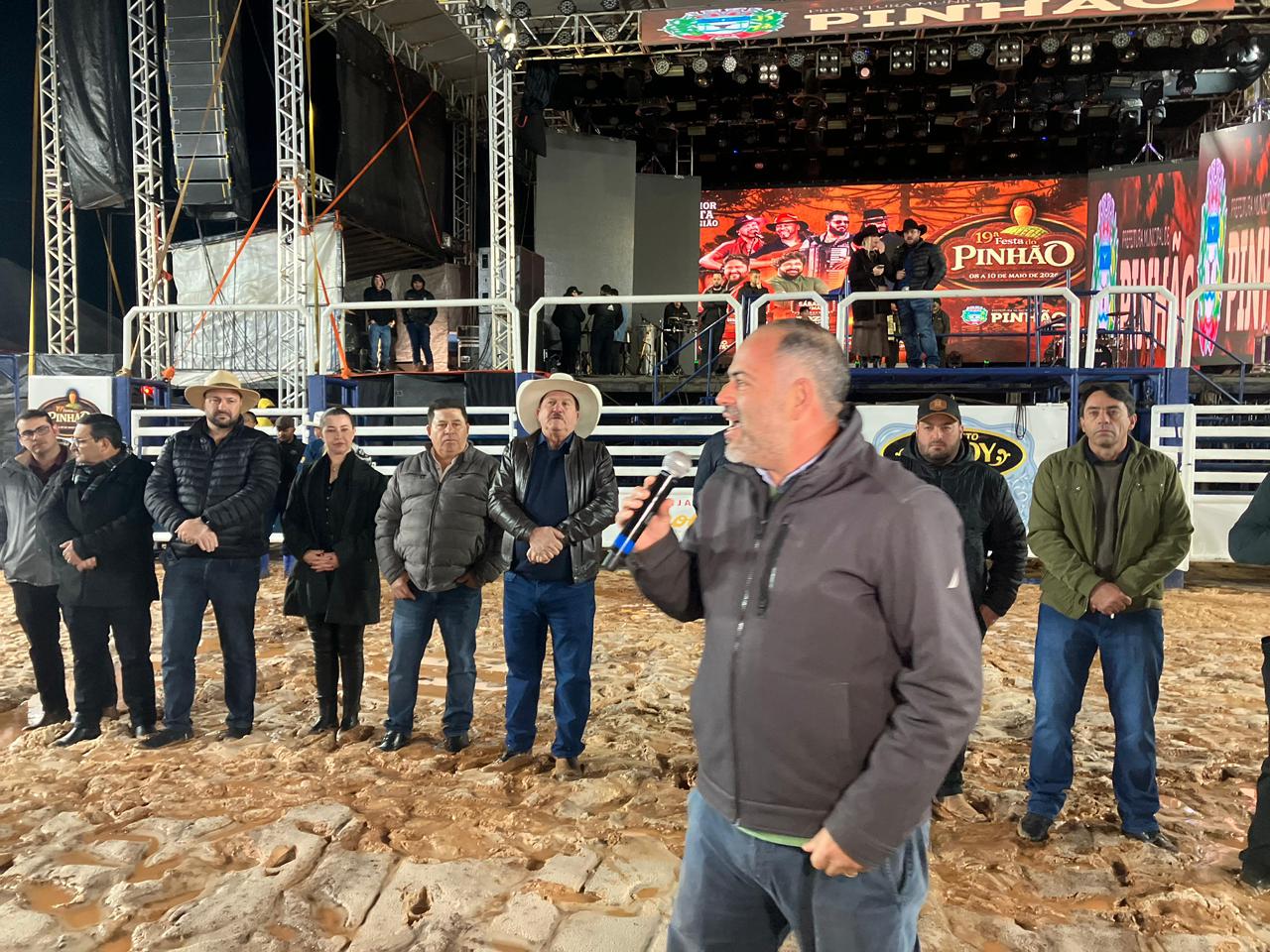 Deputado Artagão Júnior participa da 19ª Festa do Pinhão e destaca mais de R$ 105 milhões em investimentos para o município