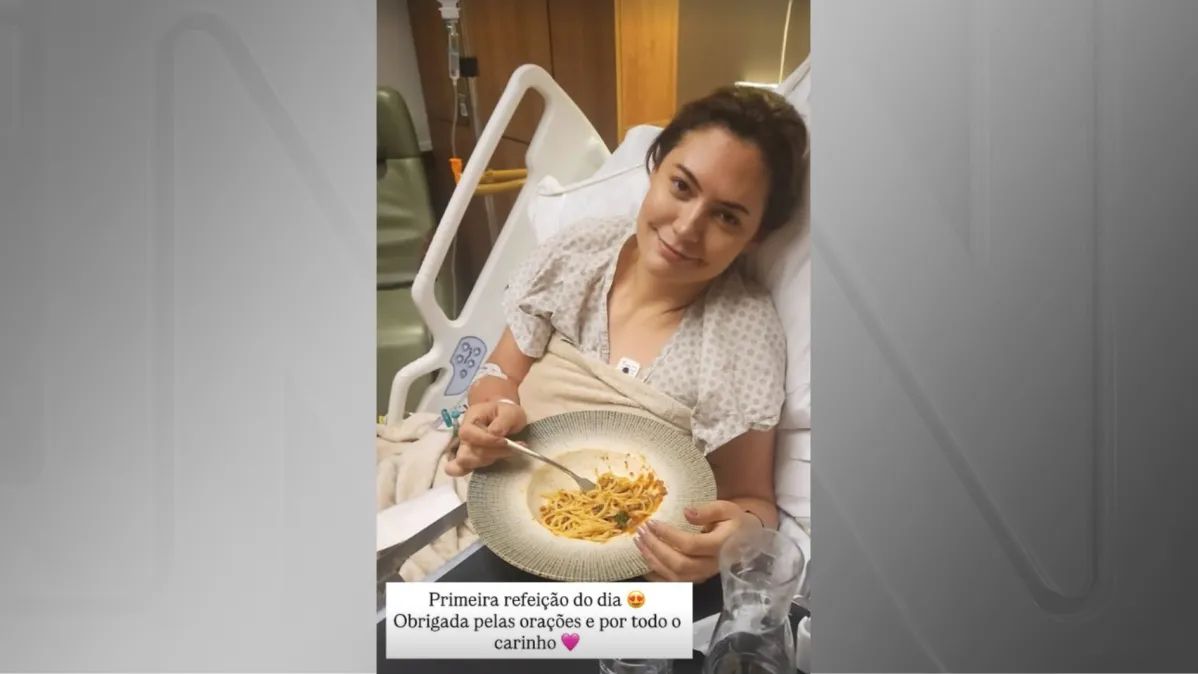 Michelle Bolsonaro aparece em hospital após crises recorrentes de enxaqueca