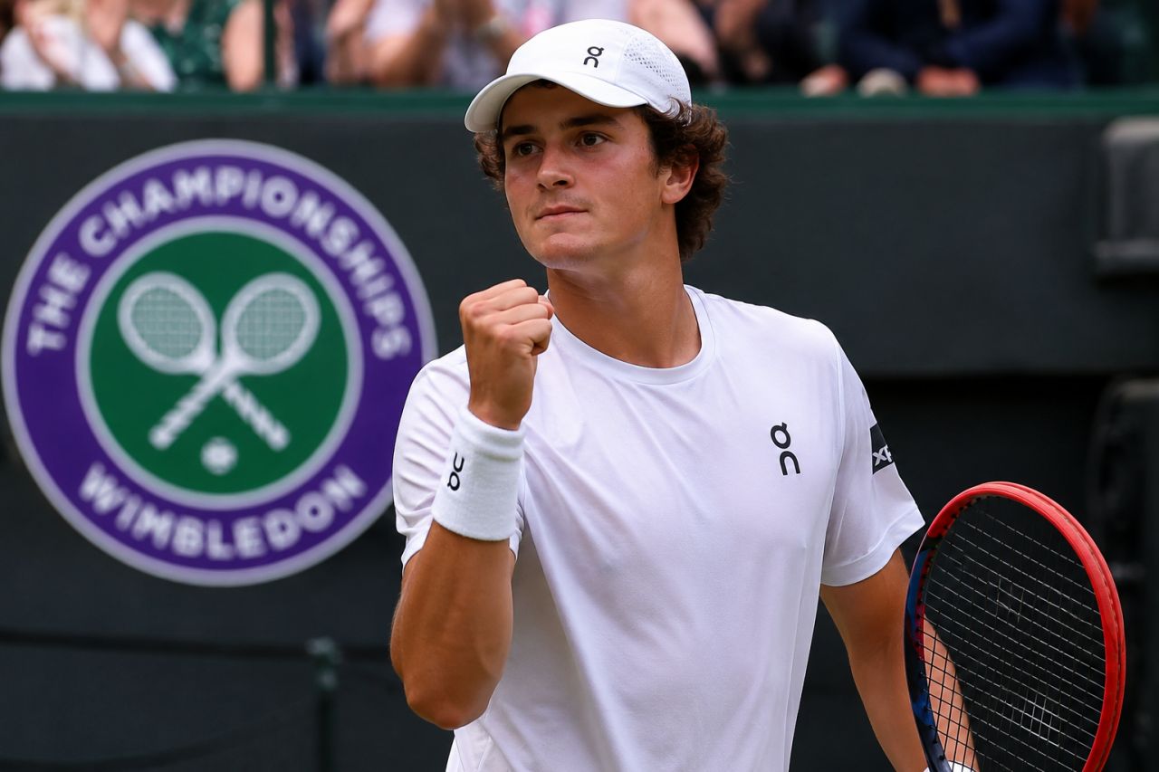 João Fonseca crava segunda vitória no Torneio de Wimbledon, em Londres