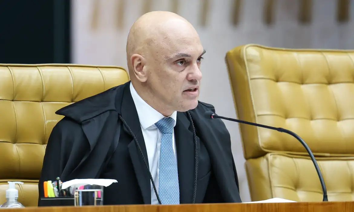 URGENTE: Moraes manda prender Eduardo Bolsonaro e determina cancelamento de passaportes