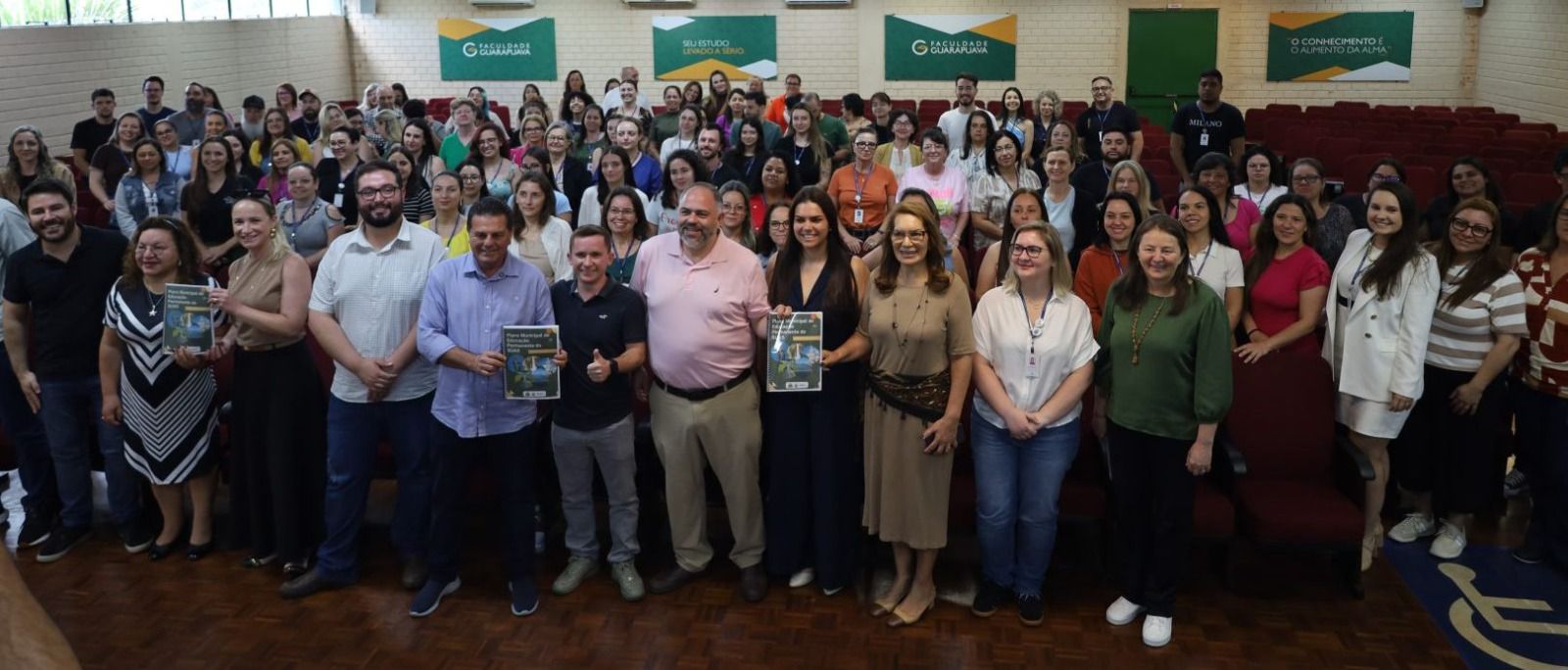 Guarapuava Lança Plano para Fortalecer o SUAS com Presença de Artagão Júnior