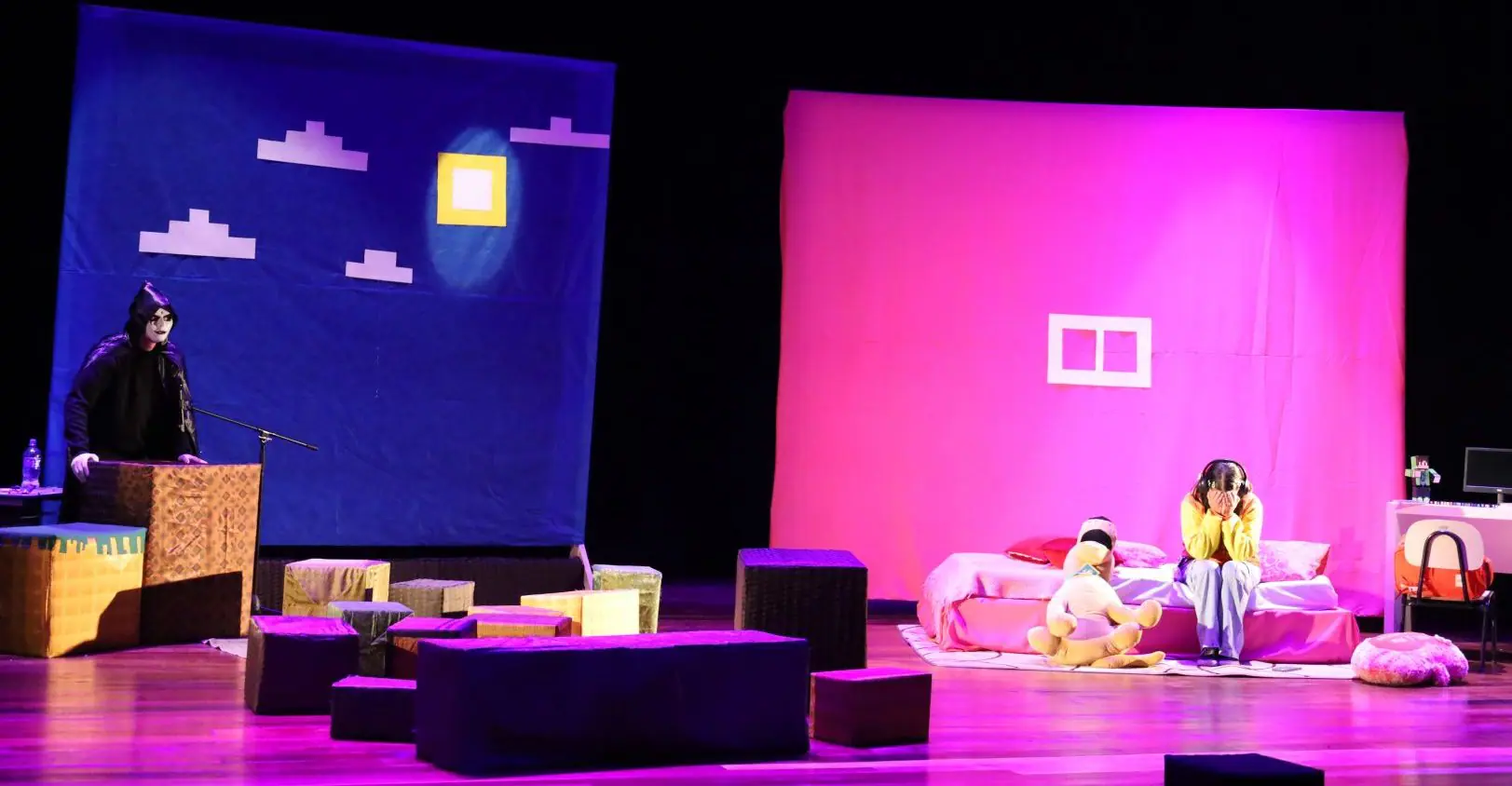 Maio Laranja: teatro orienta crianças sobre abuso sexual e perigos da internet em Guarapuava