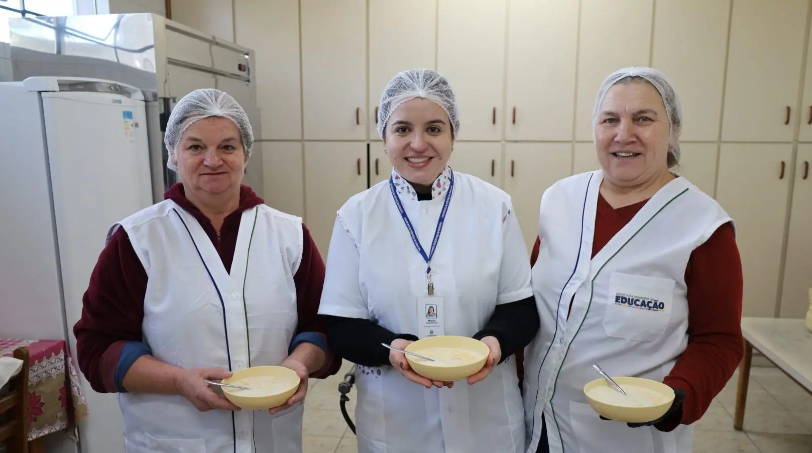 Alimentação escolar de Guarapuava encanta alunos com cardápio junino e receita especial de canjica cremosa